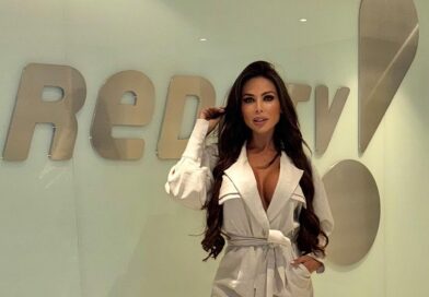 Ex-bailarina do Faustão e legendete, Alessandra Batista reestreia na TV com novo visual e ainda mais sarada