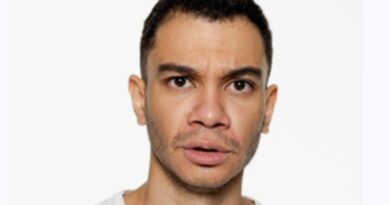 Igor Guimarães apresenta Stand Up de humor no Teatro J. Safra Igor Guimarães apresenta Stand Up de humor no Teatro J. Safra