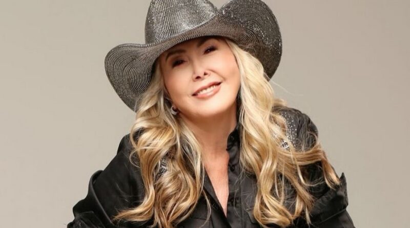 Jayne representa a mulher sertaneja no especial do Terra da Padroeira