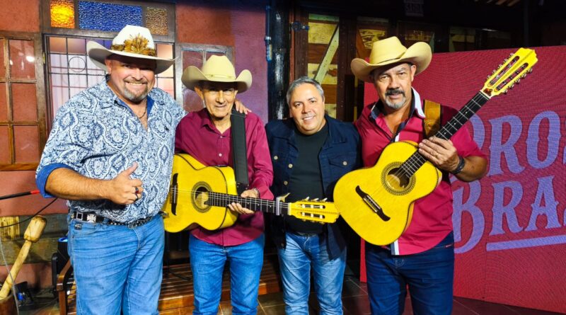 Prosa Brasil recebe Os Dois Mineiros e Fabrício Viola Prosa Brasil recebe Os Dois Mineiros e Fabrício Viola