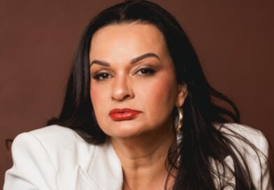 Empresária Carmen Reis transforma sua história de coragem em inspiração para milhares de mulheres empreendedoras