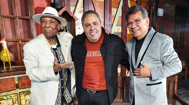 Prosa Brasil recebe a dupla Mococa & Paraíso para um bate papo Prosa Brasil recebe a dupla Mococa & Paraíso para um bate papo