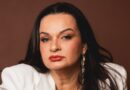 Empresária Carmen Reis revela como concilia negócios, carreira artística e a criação dos três filhos Empresária Carmen Reis revela como concilia negócios, carreira artística e a criação dos três filhos
