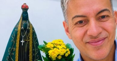Médium espiritualista Jardel Gonçalves ensina oração especial para o dia de Nossa Senhora Aparecida Médium espiritualista Jardel Gonçalves ensina oração especial para o dia de Nossa Senhora Aparecida