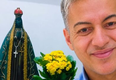 Médium espiritualista Jardel Gonçalves ensina oração especial para o dia de Nossa Senhora Aparecida Médium espiritualista Jardel Gonçalves ensina oração especial para o dia de Nossa Senhora Aparecida