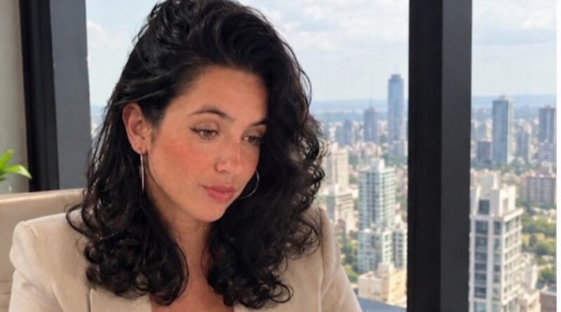 Carol Perez transforma influência em oportunidade